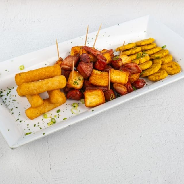 Picadera / Appetizer Platter.
